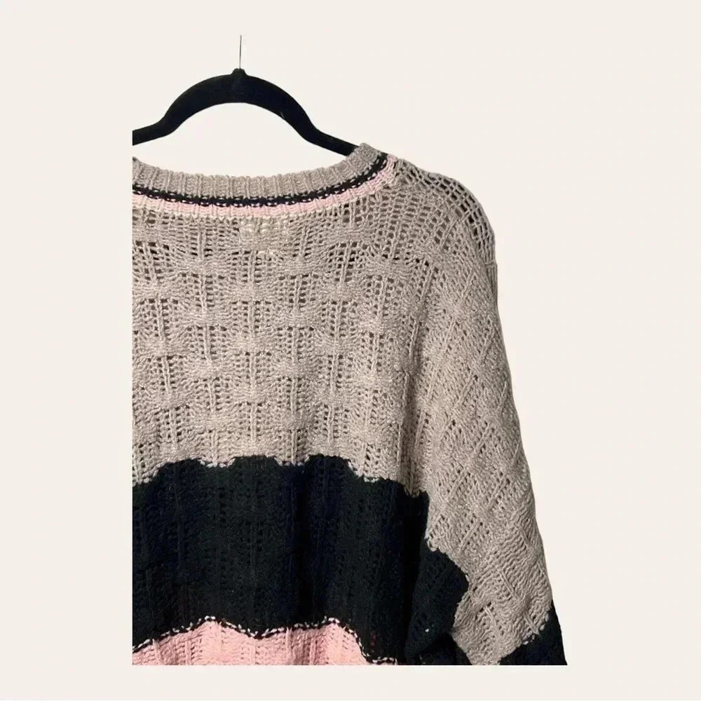 1221. BIBI TEXTURED SWEATER SIZE X-LARGE PINK/BLACK/TAN/WHITE IN COLOR BALLOON - Picture 11 of 13
